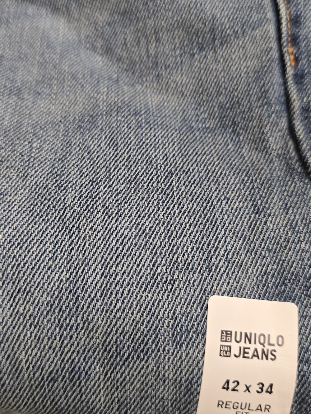 Uniqlo New Men’s Light Blue Relaxed Regular Fit Straight Cut Blue Jeans 42inx34 - Picture 2 of 5
